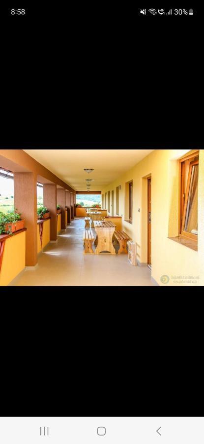 Apartamente Mano Apartmanok Praid Exterior foto